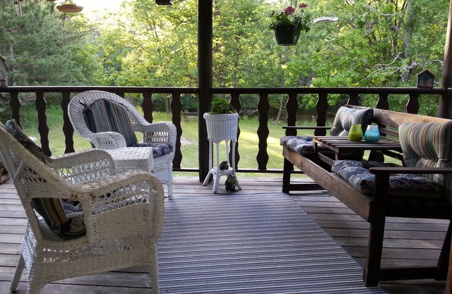 Tomorrow River Ridge Cabin, Private, Cozy and On Water