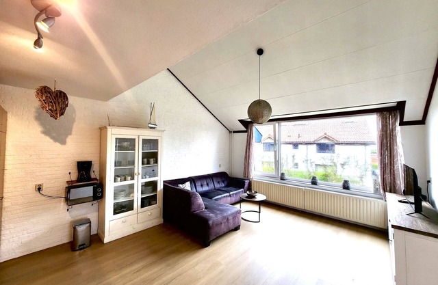 Top equipped 4 room apt. (90 m²) with beautiful Dünblick, directly on the sea