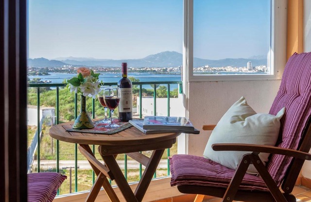 Top floor gulf view apartment