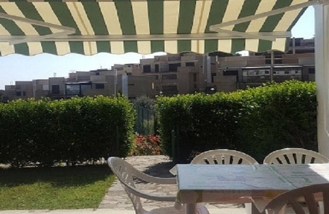 Townhouse urbanization swimming pool tennis court, Pk, 800m Beach and Peñiscola