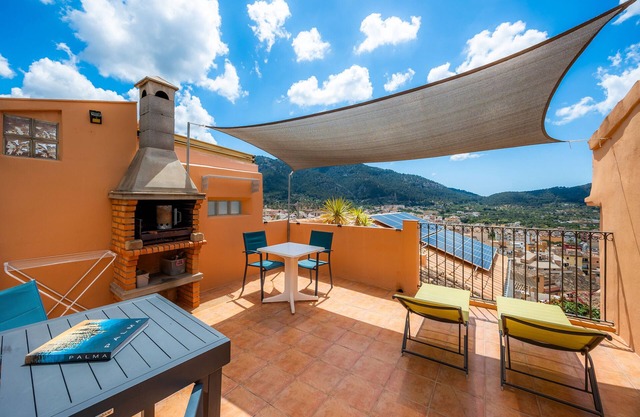 Townhouse with a view — Casa Eliasneil