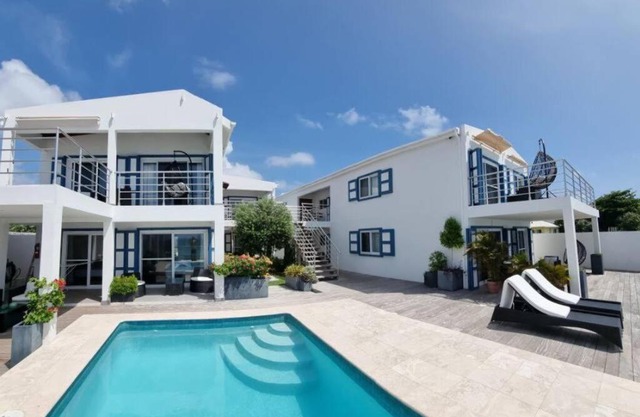 Tradewinds Apartments Simpson Bay