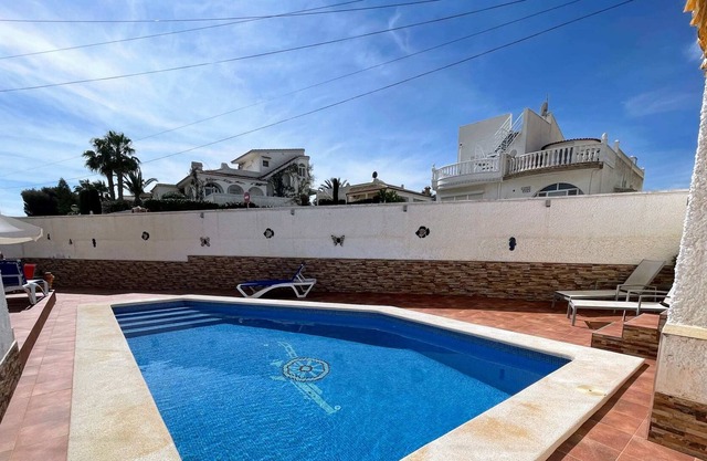 Traditional Villa with Private Pool SM591