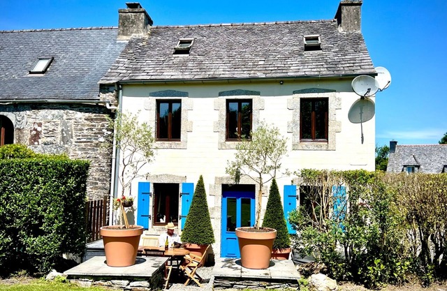 Traditional Breton home now a comfortable family gîte with heated swimming pool