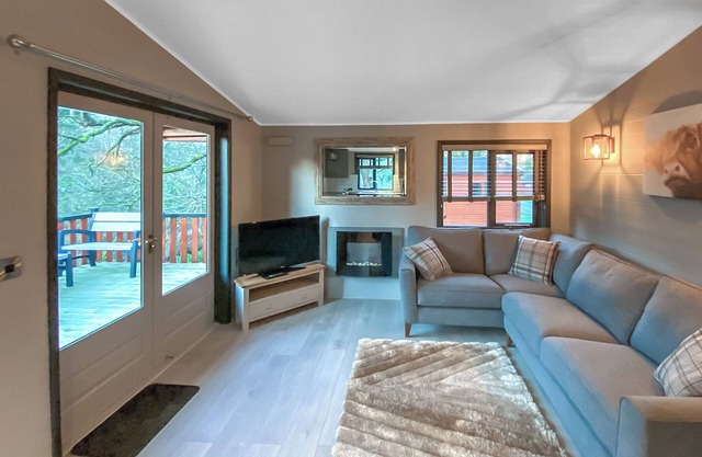 Traditional pine lodge with a modern twist.
