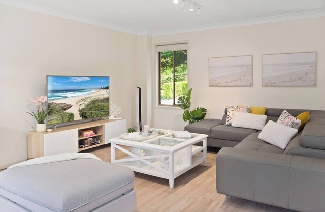 Tranquil 3BR T/Home w/Spa bath, BBQ & EV Parking