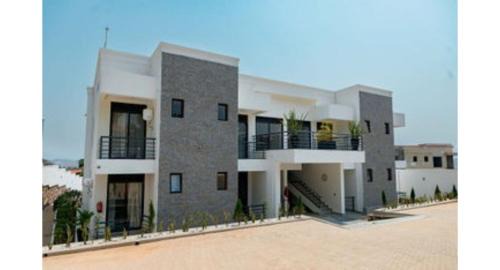 Tranquil Point Residence