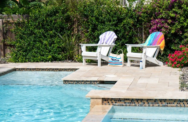 Tranquil Turquoise Retreat 3 Bedroom Home