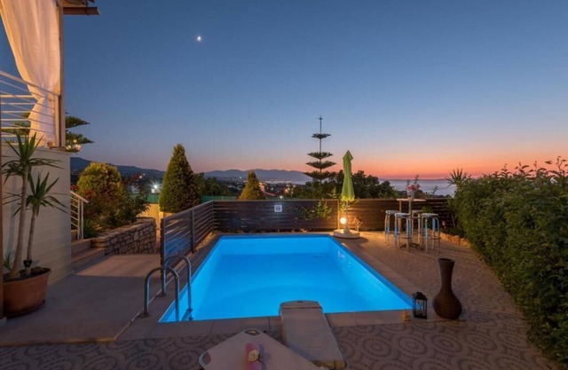 Tranquil Villa overlooking the Cretan sea