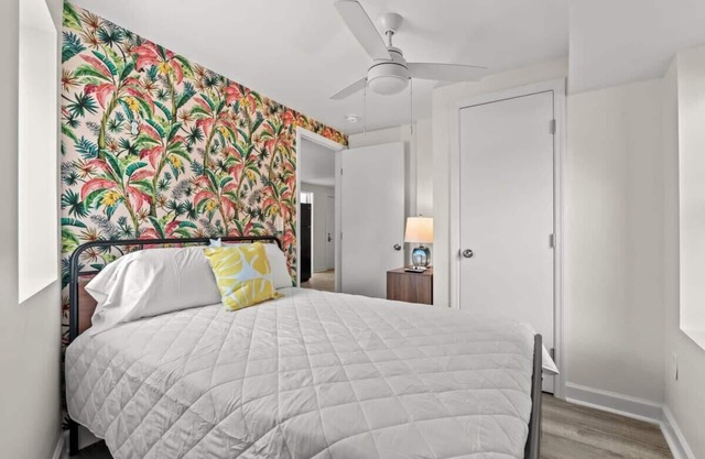 TreeHouse Lodge*Walk to Beach*Pet-Friendly (#105)