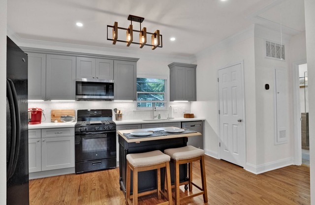 Treehouse on Stephenson