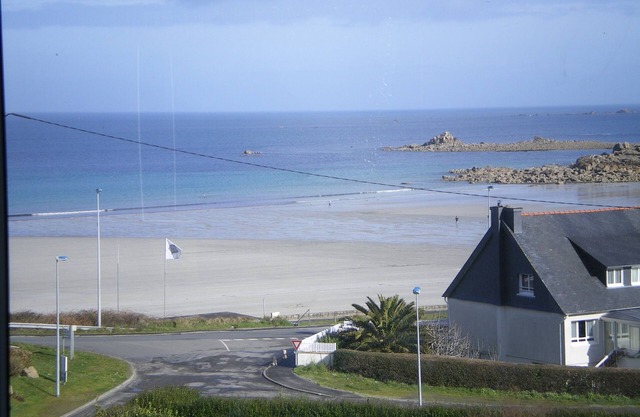TREVOU-TREGUIGNEC, 5 min from PERROS, triplex, full sea view, 100 m from the beach