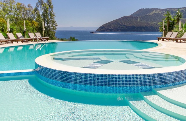 Trilo 1 - Vulcano on sea shore, Lipari, Italy