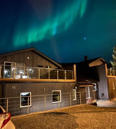 Tromsø Arctic Villa with free parking