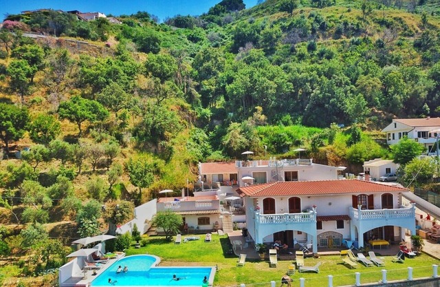 Tropea sea view villa ,air condition three bedrooms.