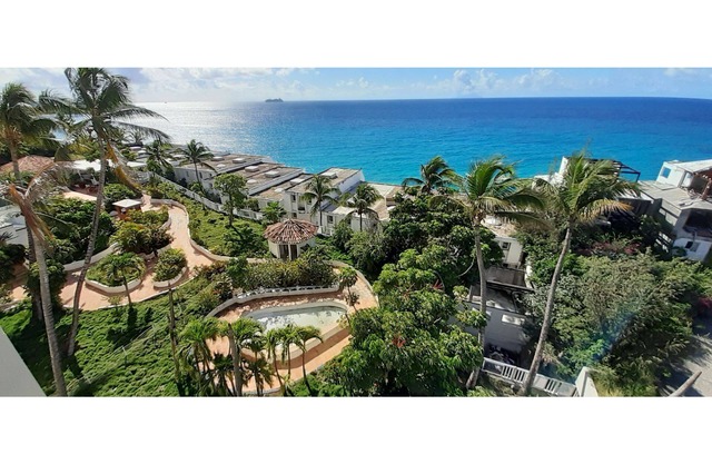 TROPICAL GARDEN SUITE SEA VIEW