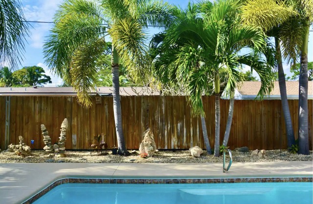 Tropical Island Escape, Heated Pool, Beach, Disney, Kennedy Space Center, Cruise