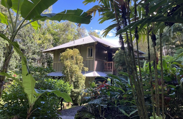Tropical Romance. Lush Gardens. in Heavenly Hana, Maui