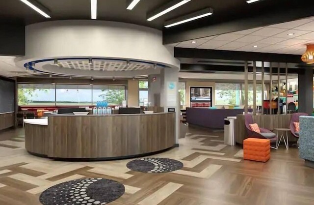 Tru by Hilton Radford, VA