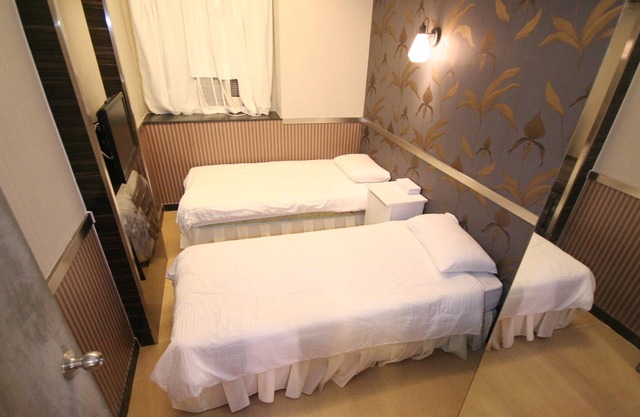 Tsim Sha Tsui, 2mins to Jordan Station,HarbourCity, Temple