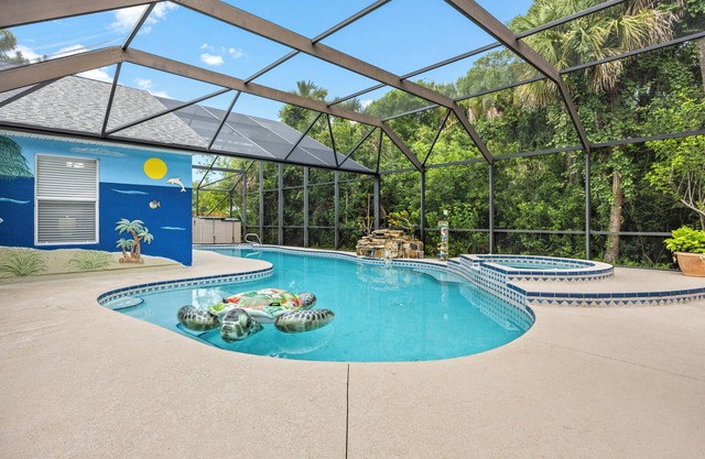 Turquoise Turtle Cove-25 Minutes to the Beach and Port!