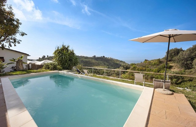 Tutti Frutti - Two Bedroom Apartment, Sleeps 4