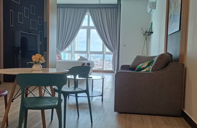 Twin Galaxy Minimalist Studio 2-4Pax CIQ JB Town