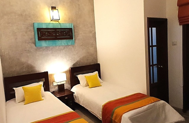 Twin or Double Room at Charming Villa -Wi-Fi & AC near Colombo