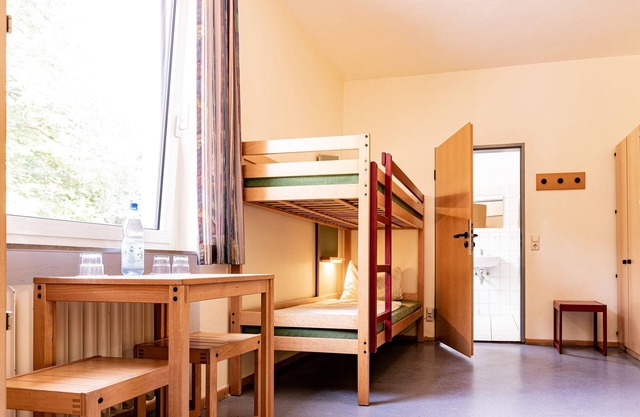 Twin room with private shower room