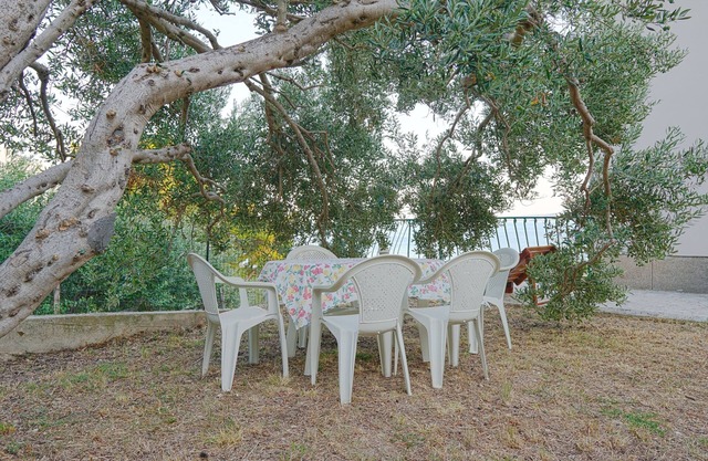 Two bedroom apartment with terrace and sea view Marušići, Omiš (A-657-a)