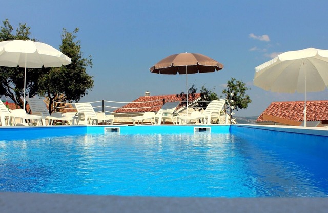 Two bedroom apartment with terrace and sea view Posedarje, Novigrad (A-6162-b)