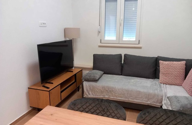 Two Bedroom Apartment with Terrace(A1) (ST)