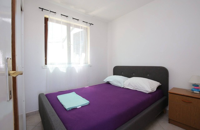 Two bedroom apartment with terrace and sea view Slatine, Čiovo (A-16131-a)