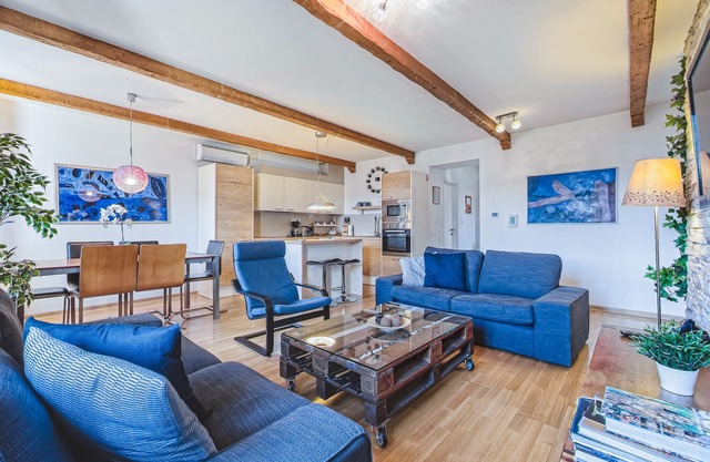 Two Bedroom Apartment L2