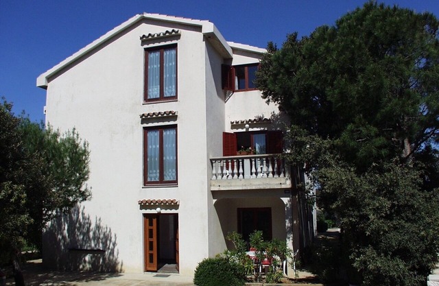 Two bedroom apartment near beach Šimuni, Pag (A-236-a)