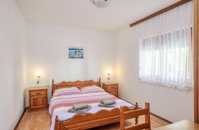 Two bedroom apartment with terrace Jezera, Murter (A-21148-a)