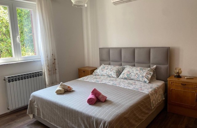 Two bedroom apartment with terrace and sea view Oprič, Opatija (A-7695-a)