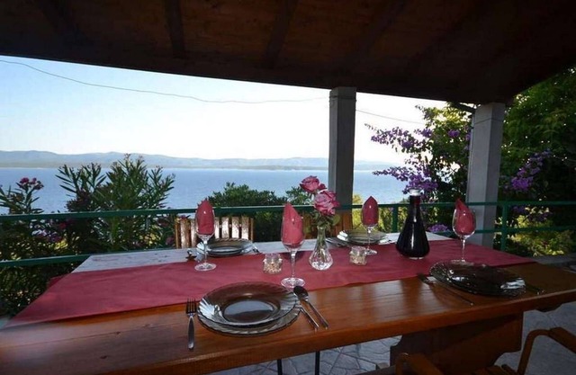 Two bedroom apartment with terrace and sea view Murvica, Brač (A-23462-a)