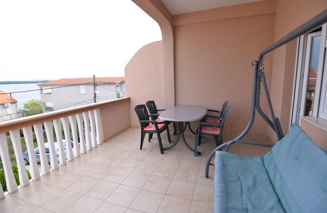 Two bedroom apartment with terrace and sea view Tkon, Pašman (A-8455-a)