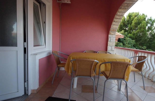 Two bedroom apartment with terrace and sea view Vir (A-18140-c)
