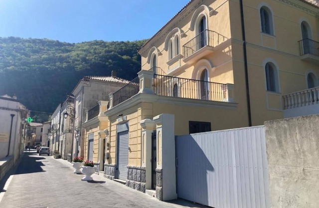 Two-room apartment Miravalle in quiet and sunny area of Maratea Old Town