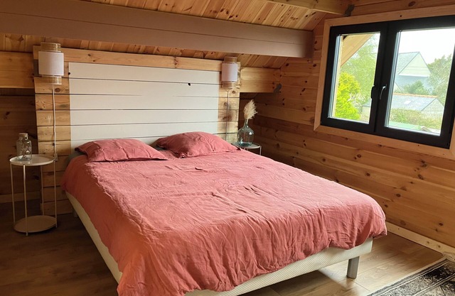 TY COZ PENN AR BED wooden house on the Plougrescant peninsula