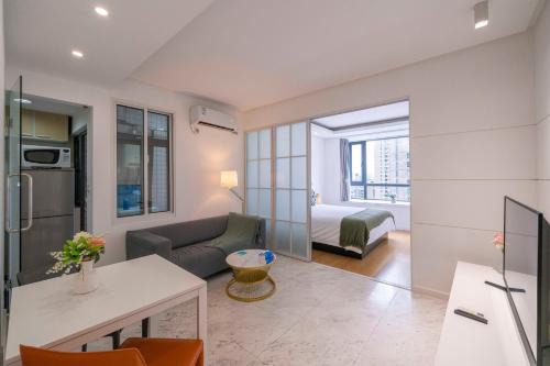 Tyms Cozy 1BR APT TianShan Dynasty View