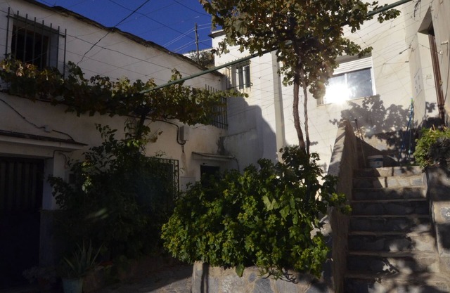 Typical house with patio in ALMERIA Andalusia. 4 people in peace.