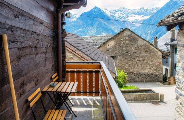 Typical pretty mountain house in Faido (BAITA DAL GAT)