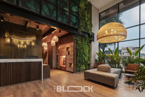 Udara Polo - The Block