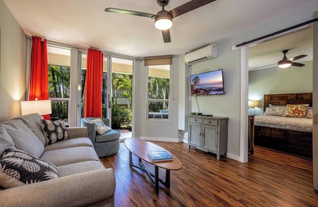 Ultimate Beach Retreat! 2BD Suite w/Pool, Hot Tub