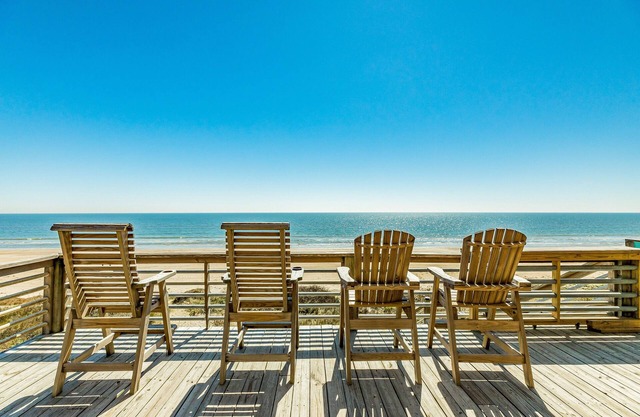 Ultimate | Beachfront | Sunset Views | Sleeps 16
