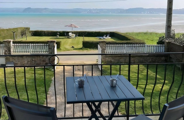 Un bout du monde rien qu'à vous - House facing the sea, enclosed garden, 2 bedrooms