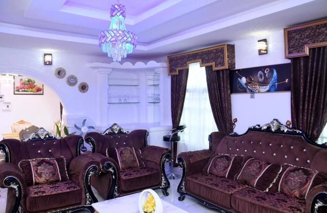 Uncle Love Serviced Apartments — A Stylish and Spacious 2-Bedroom Apartment